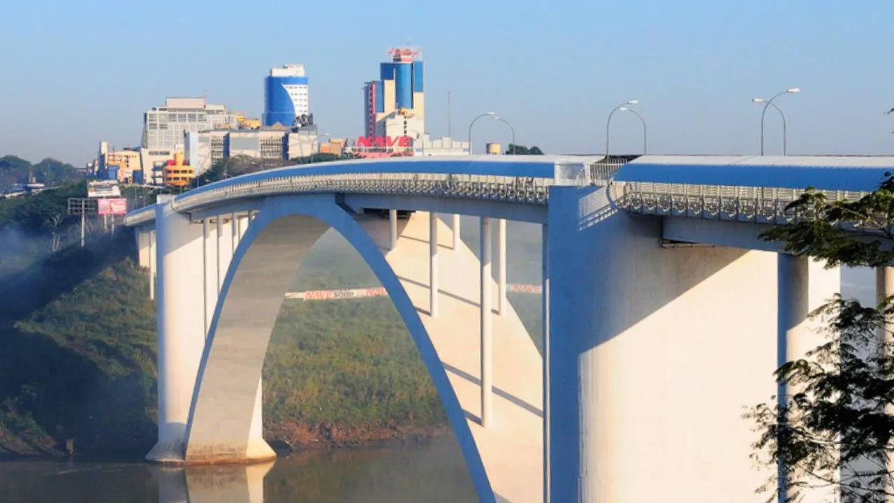 Ponte da Amizade em Foz do Iguaçu