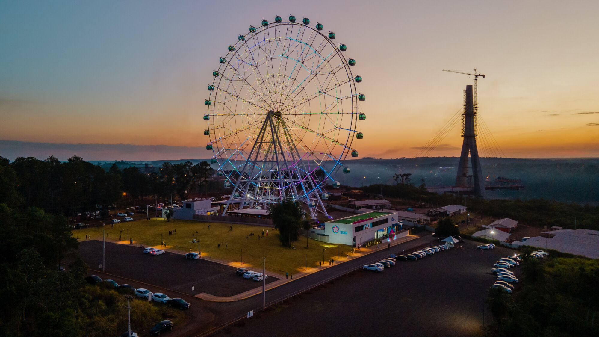 Roda gigante em Foz do Iguaçu